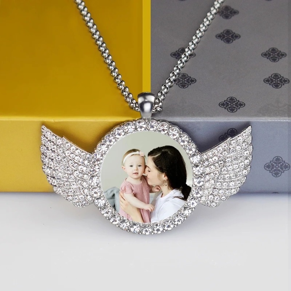 Personalized photo necklace send your photo to us